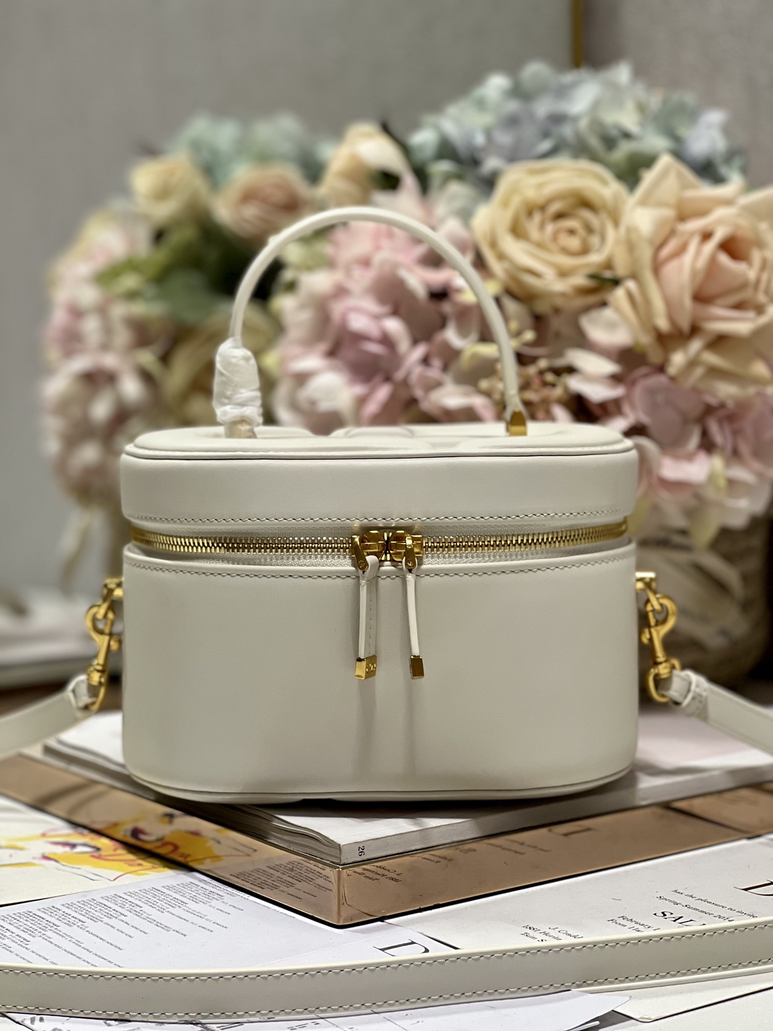 Medium Cd Signature Vanity Case
