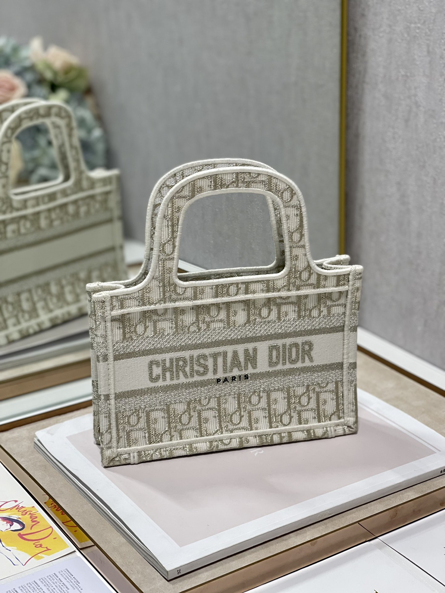 Mini D10r Book Tote