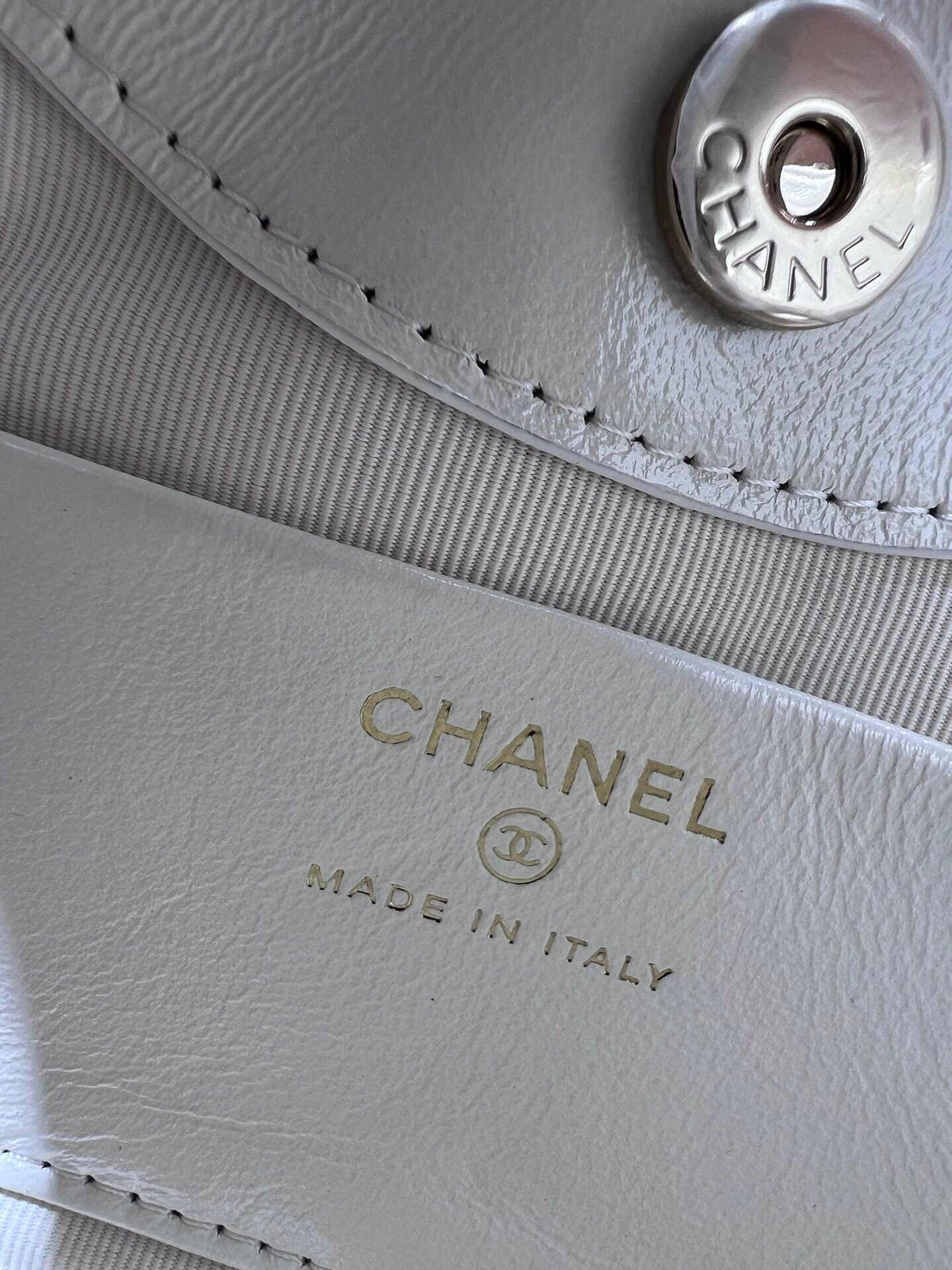 Ch**el 24s 31 Bag