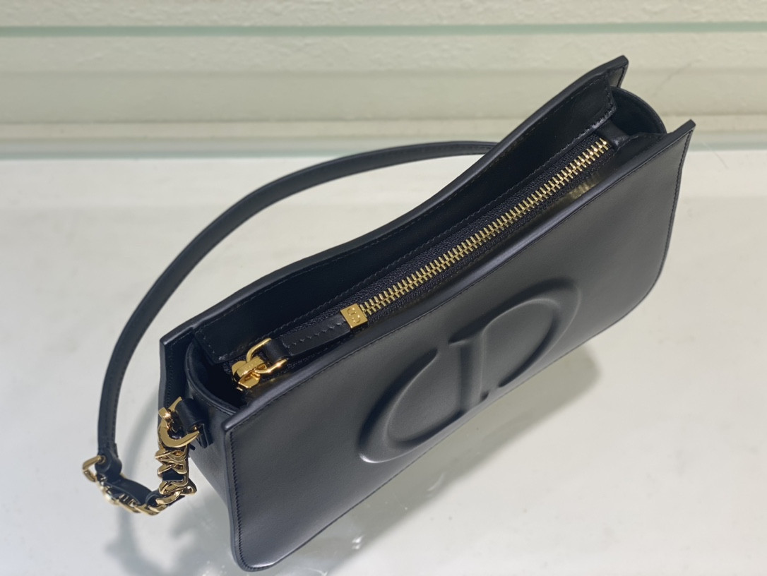 D10r Cd Signature Hobo Bag