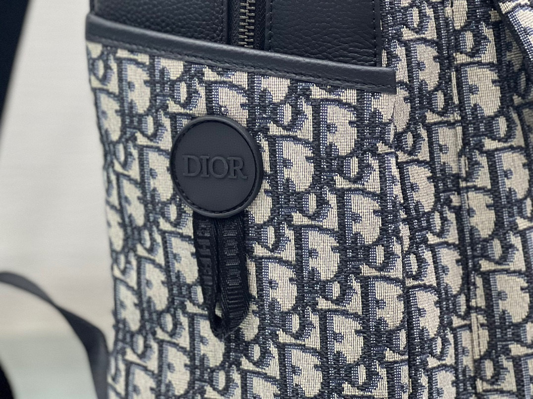 D10r Explorer Backpack