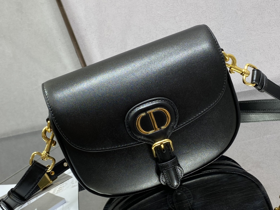 Medium D10r Bobby Bag