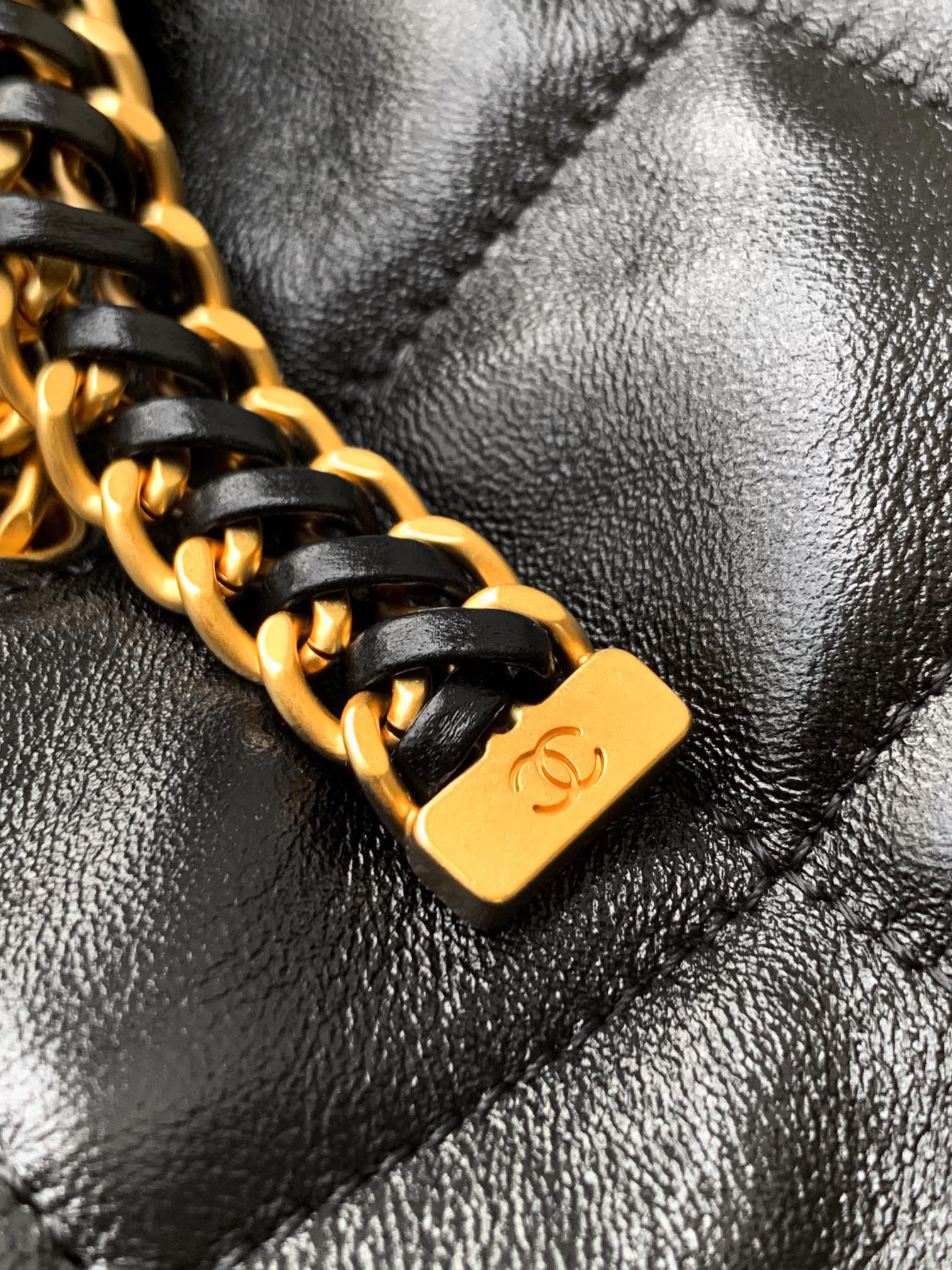 Ch**el 25p Hobo Bag