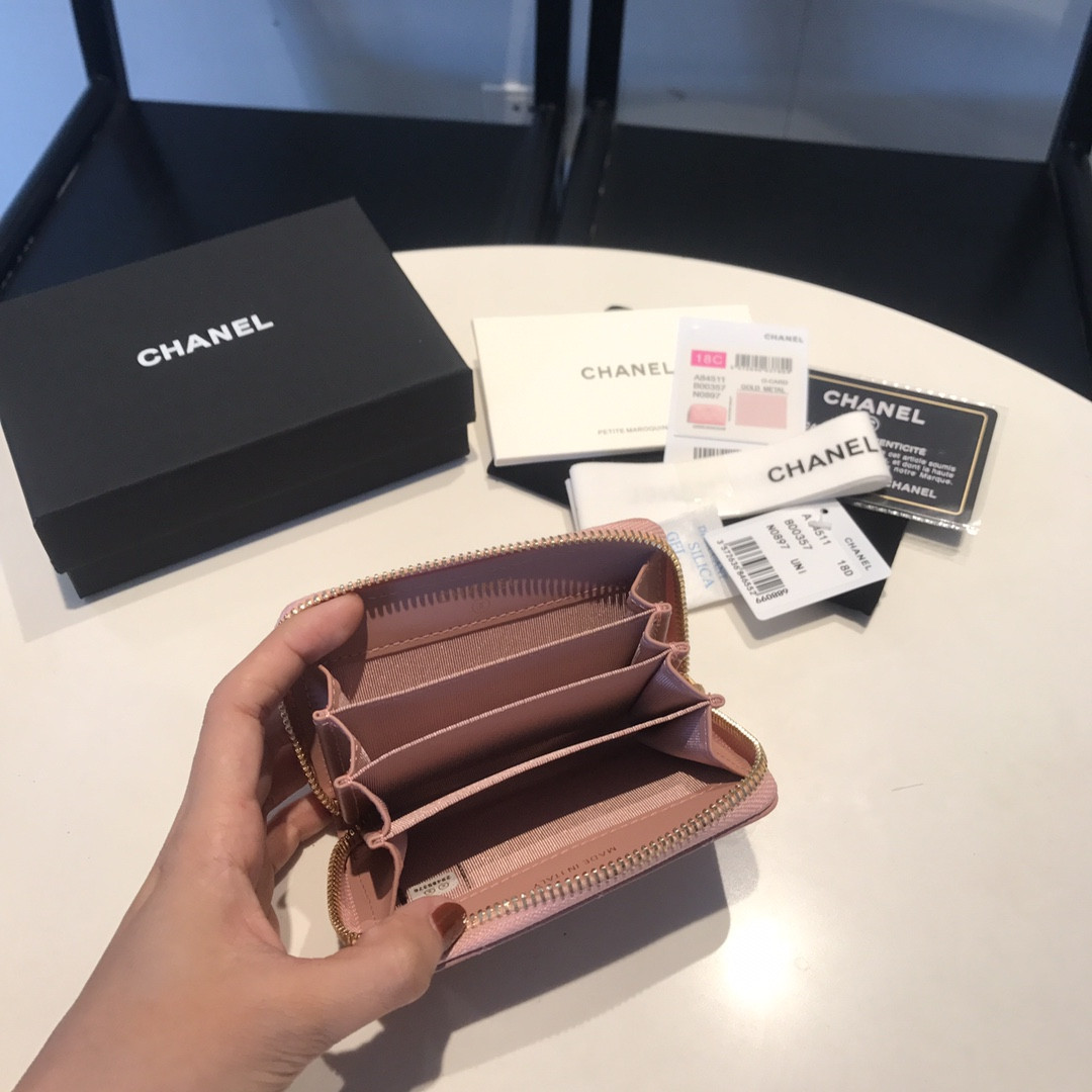 Chanle Zipped Wallet