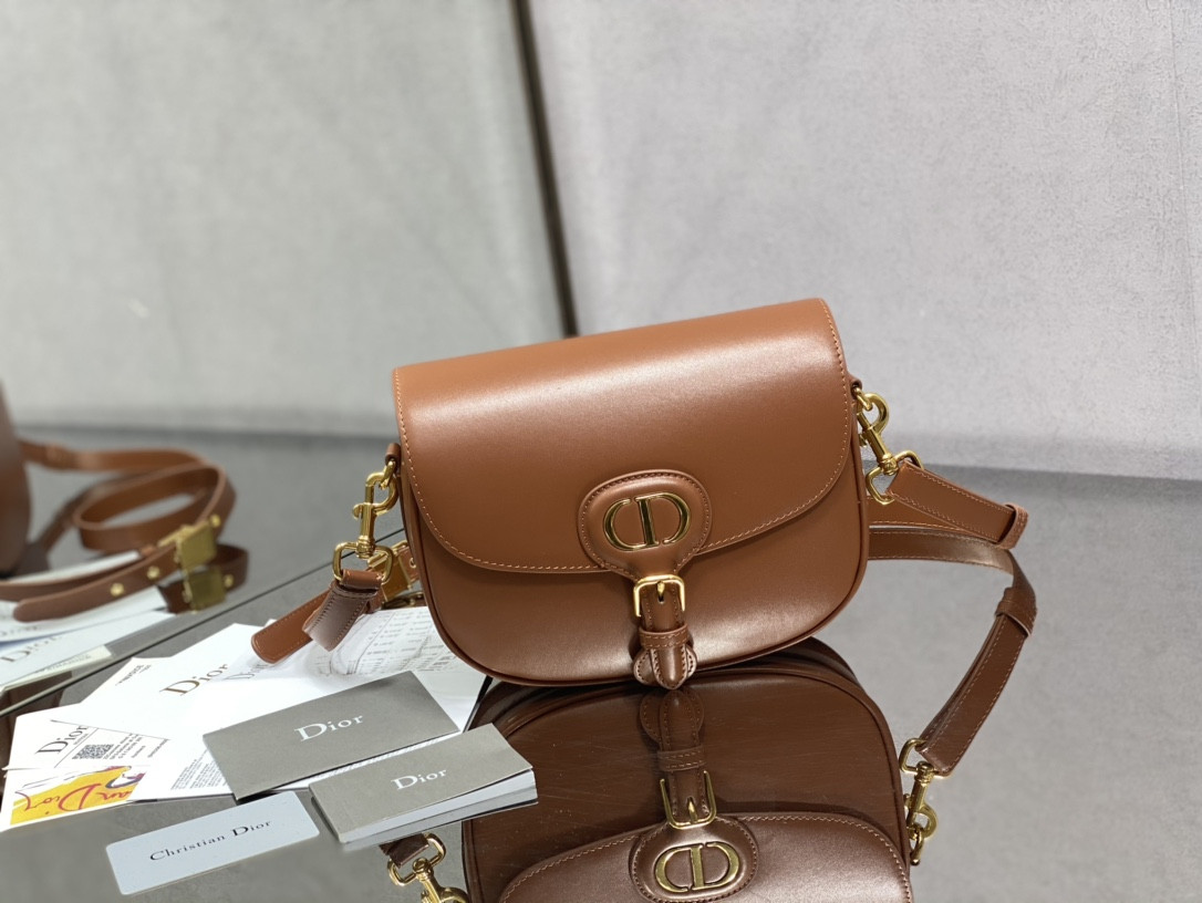 Medium D10r Bobby Bag