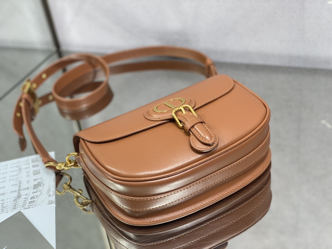 Medium D10r Bobby Bag