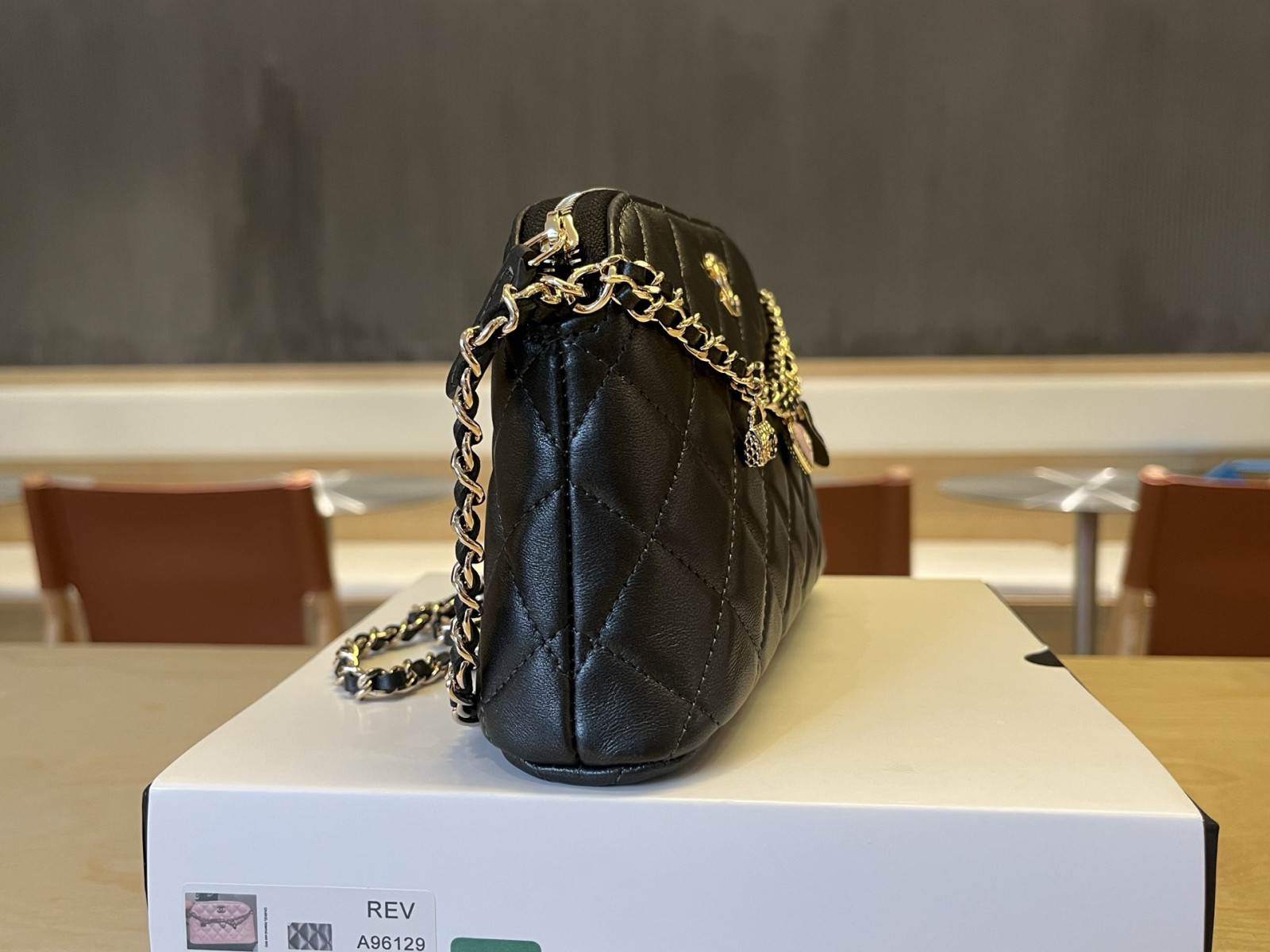 Ch**el Bag 19cm