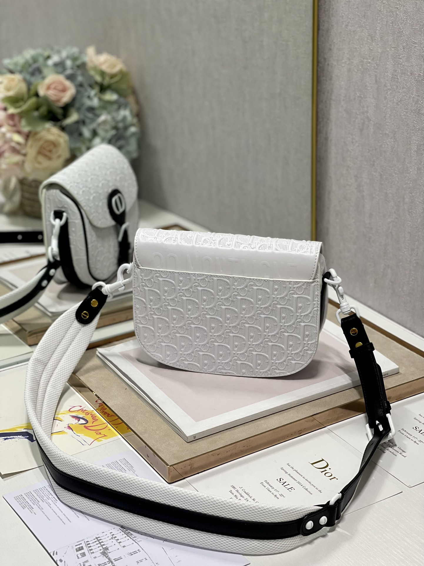 Medium D10r Bobby Bag