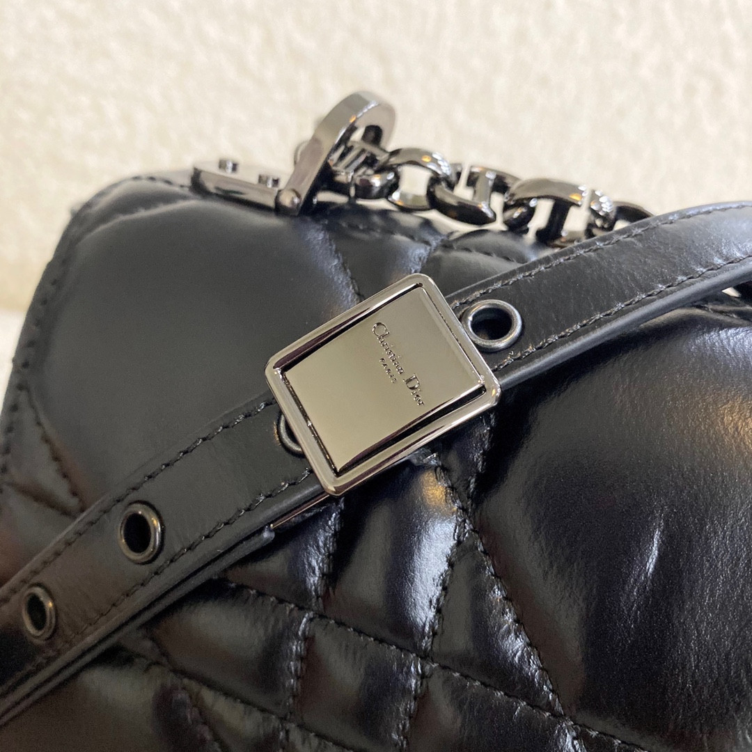 Small D10r Caro Bag