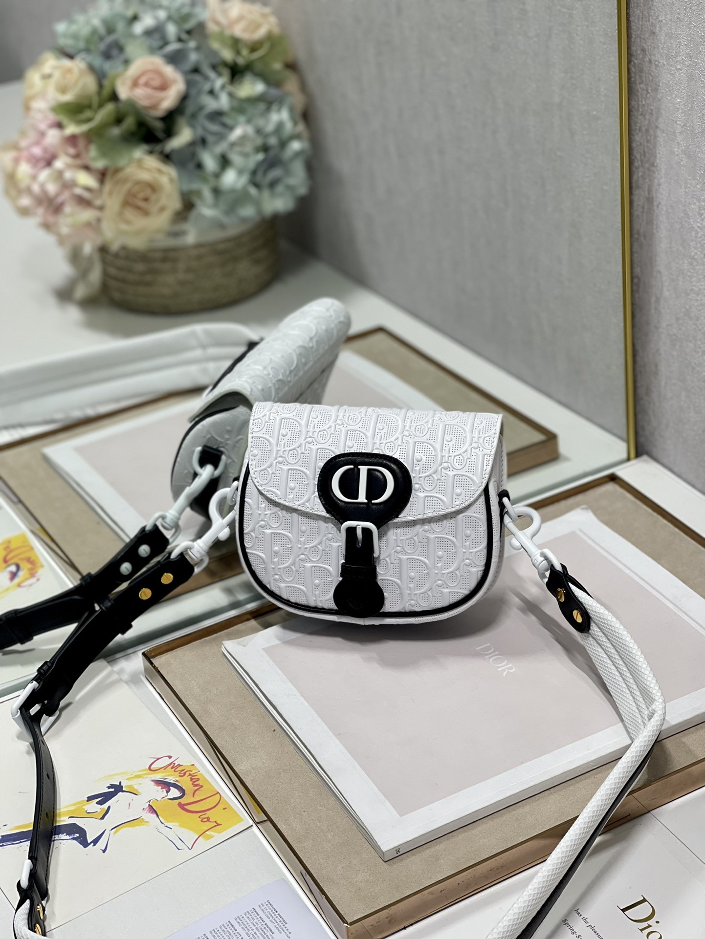 Small D10r Bobby Bag