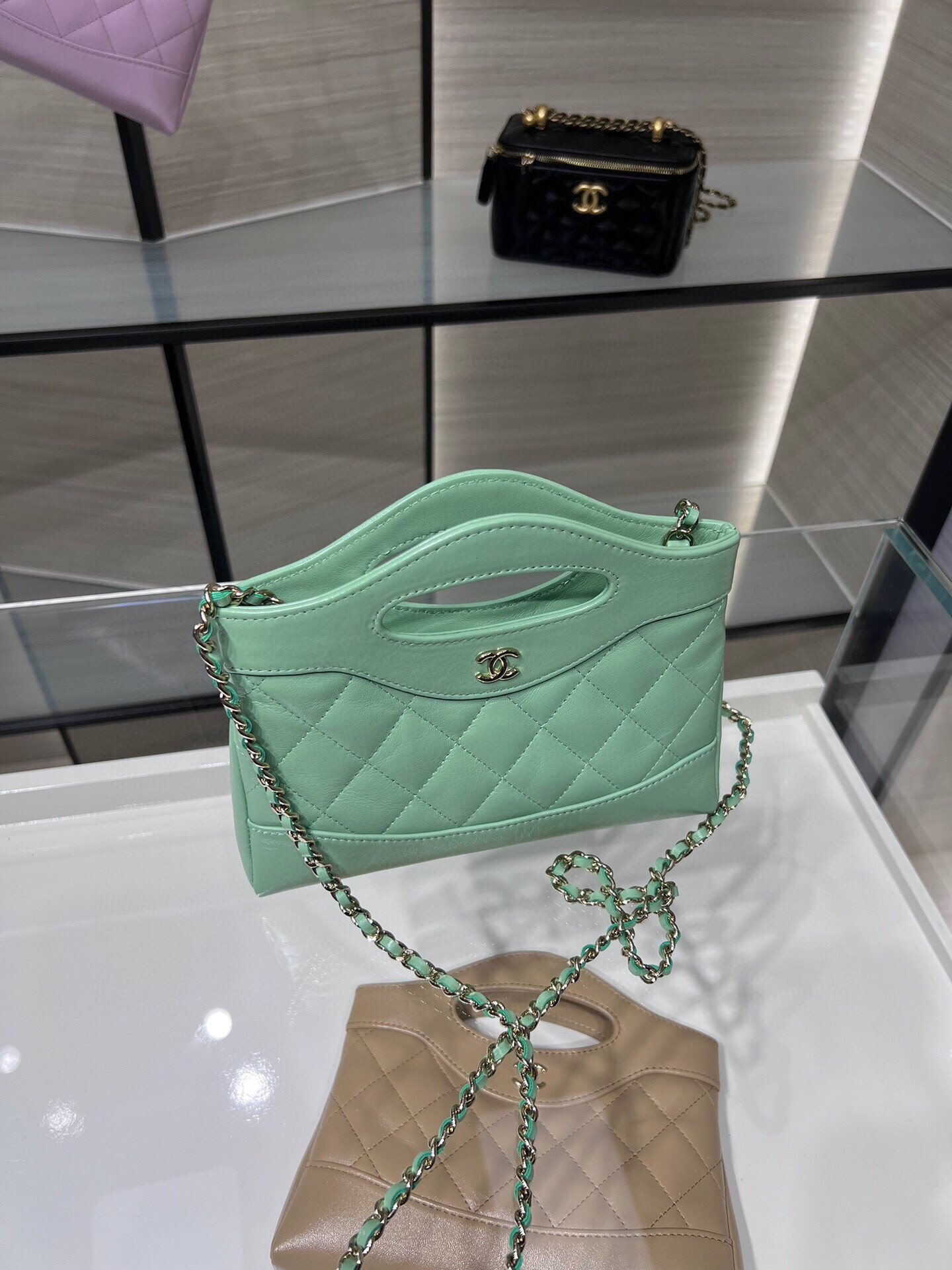 Ch**el 24s 31 Bag