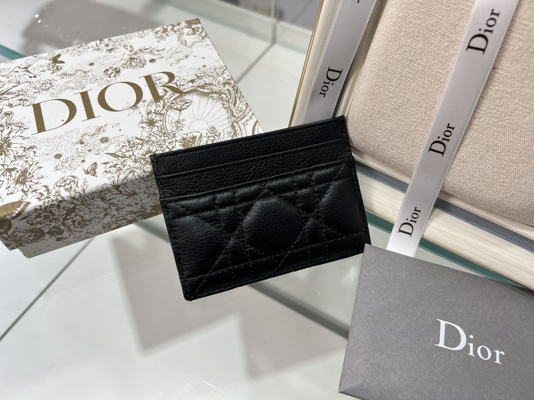 D10r Caro Five-slot Card Holder