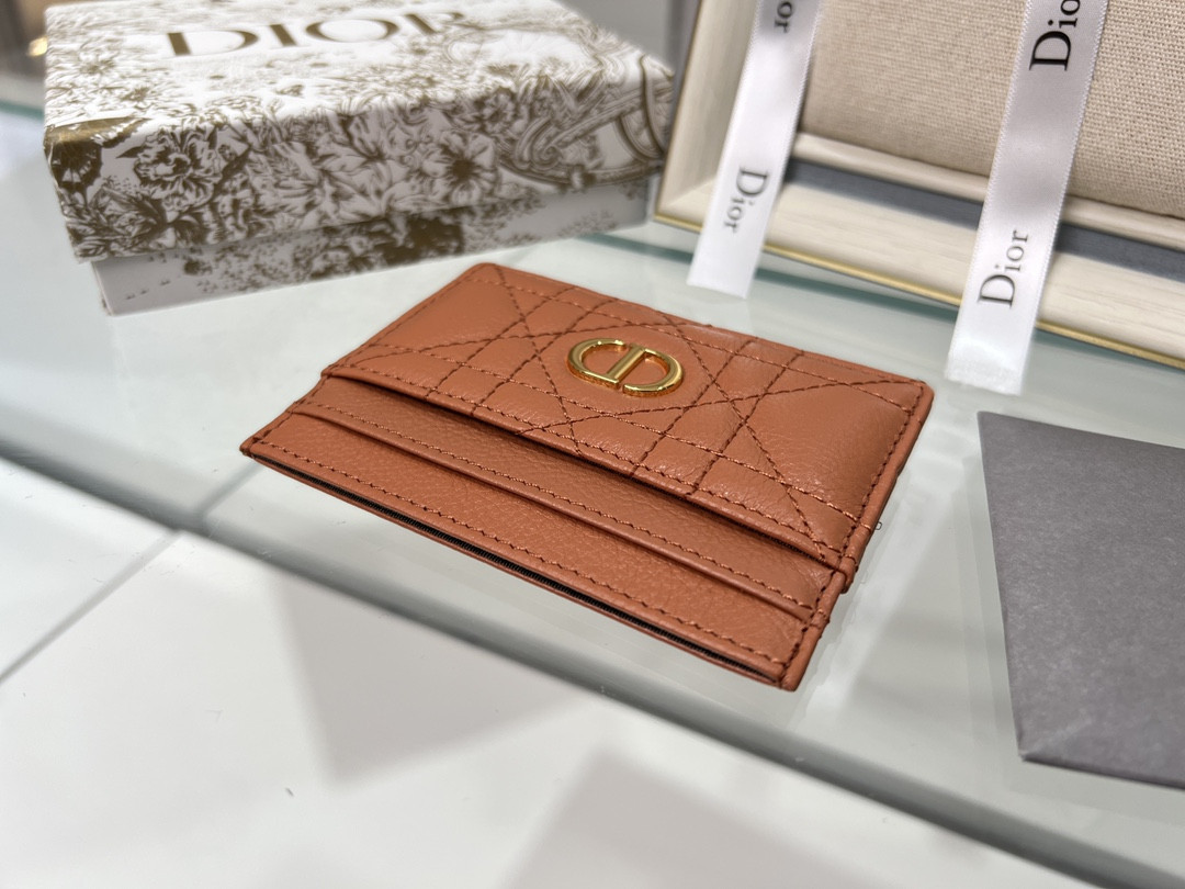 D10r Caro Five-slot Card Holder