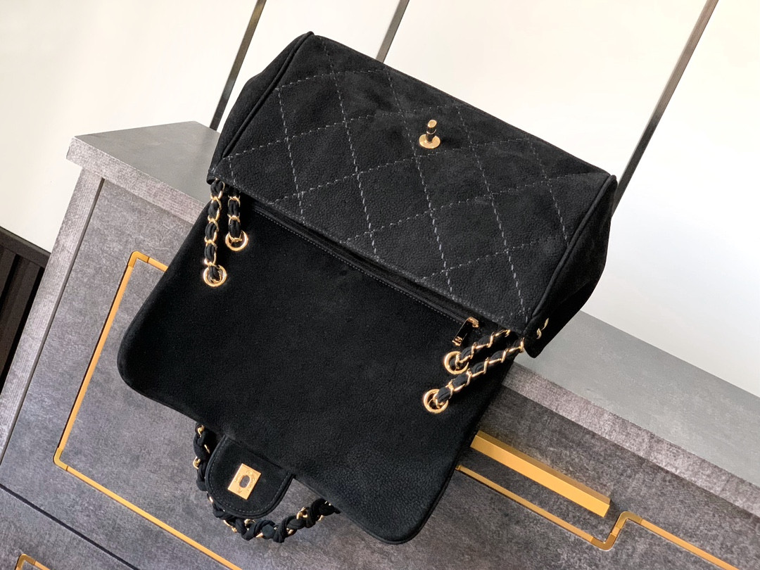 Ch**el Classic Hand Bag Gold Handware
