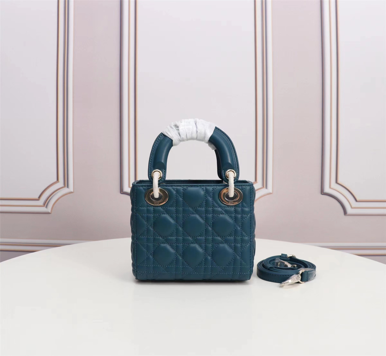Lady D10r Micro Bag