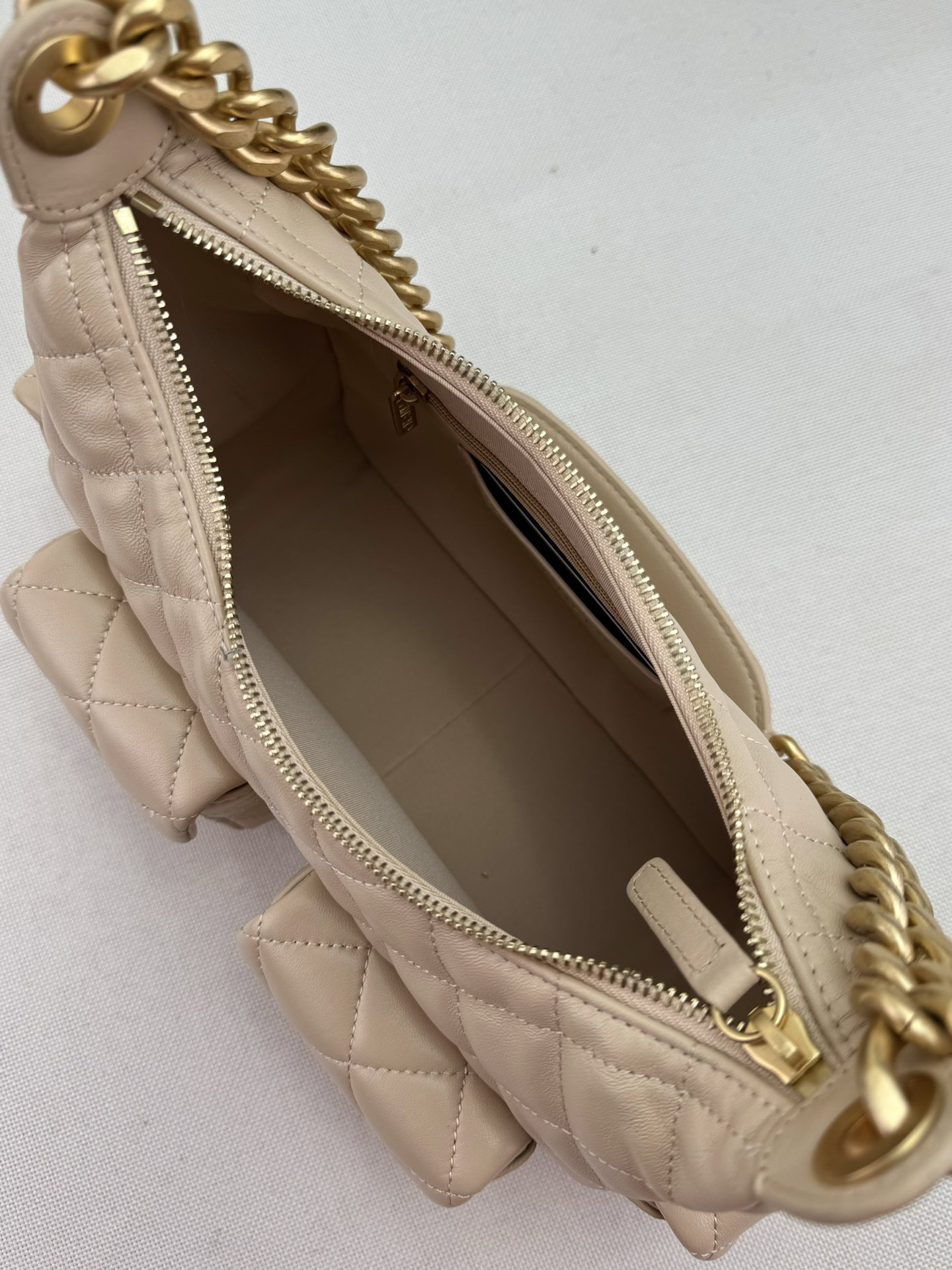 Ch**el 2025ss Hobo Bag 33×30×15cm