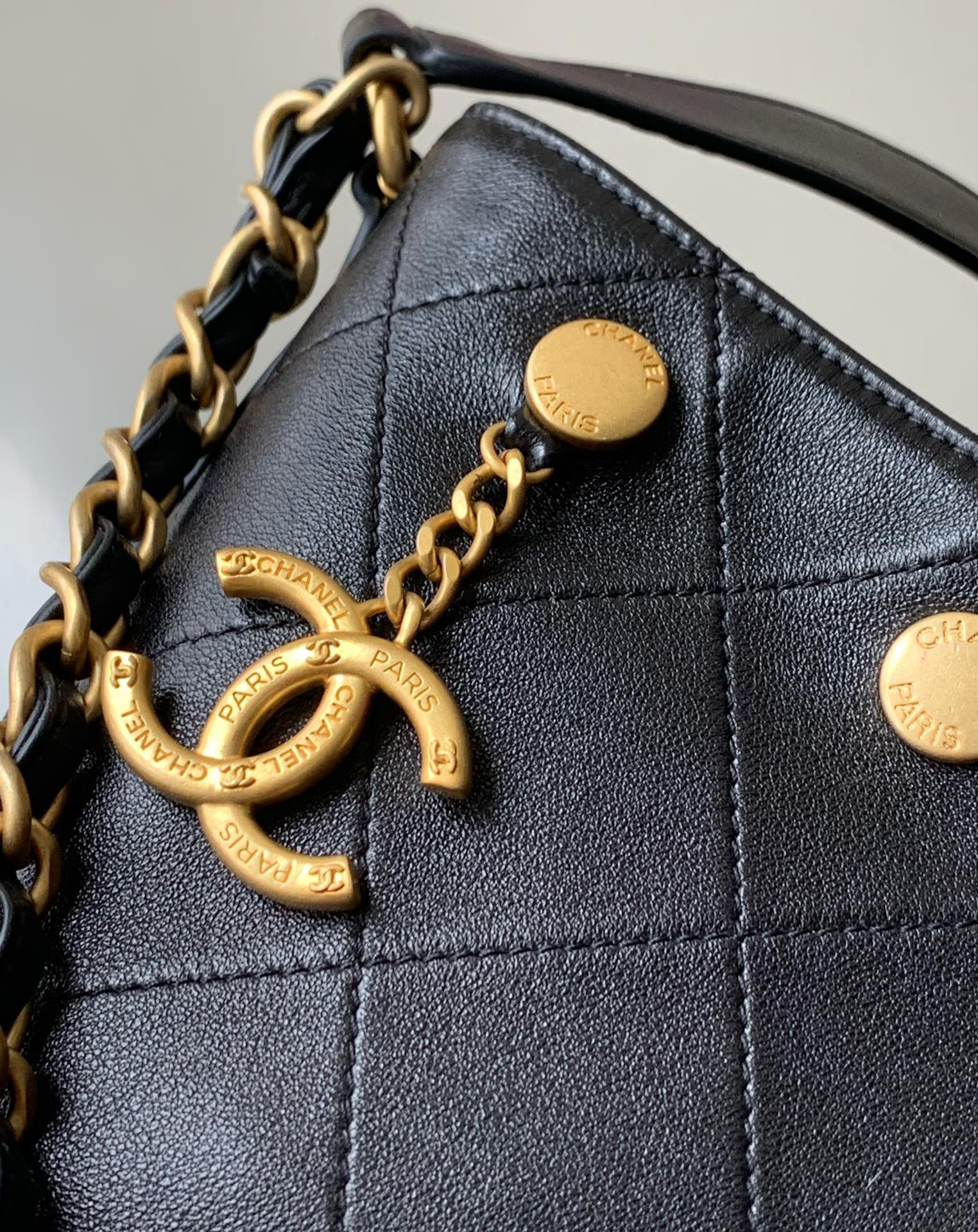 Ch**el 25p Hobo Bag