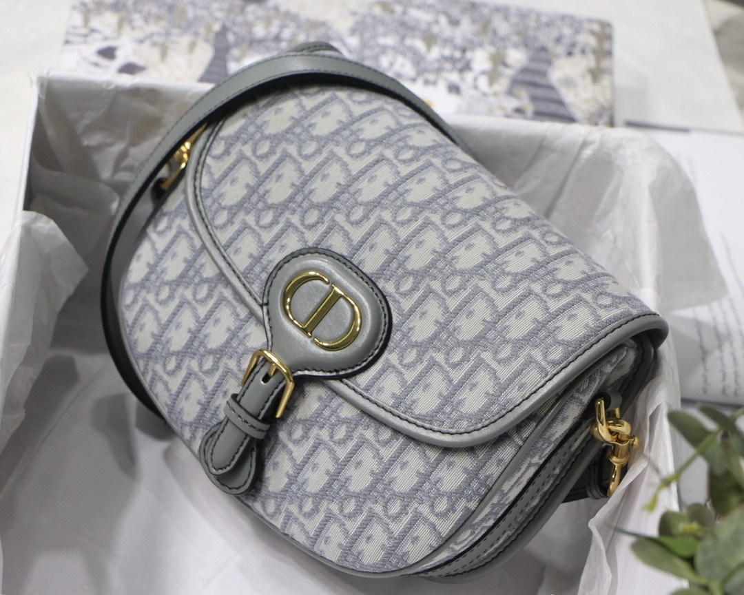 Medium D10r Bobby Bag