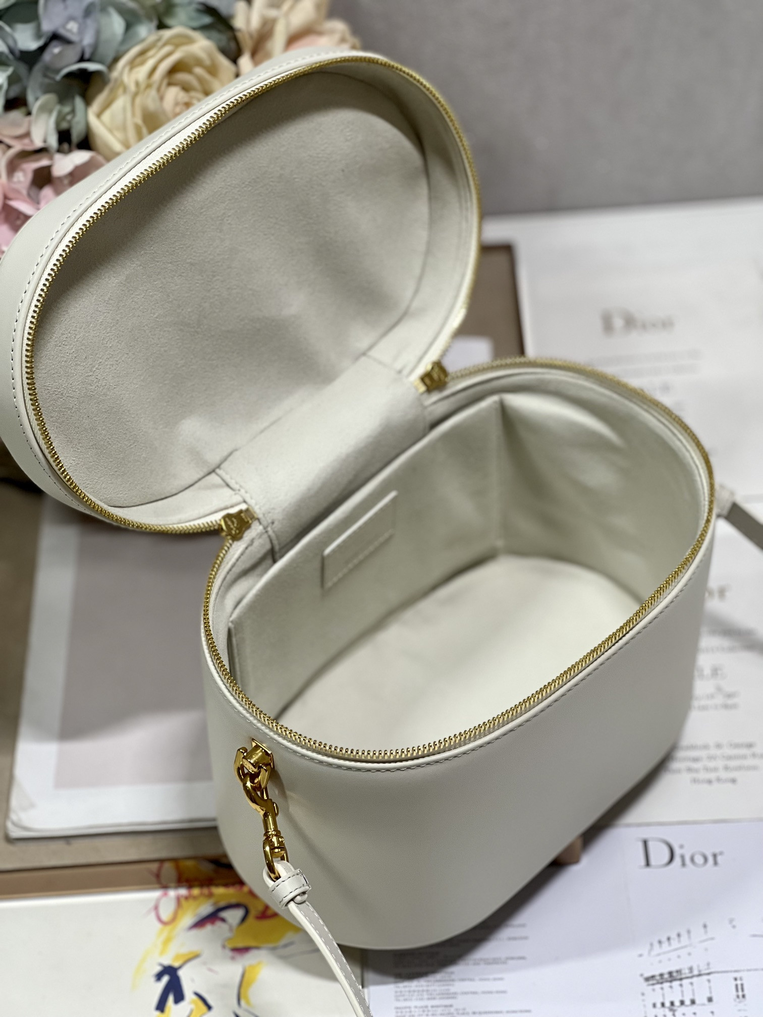 Medium Cd Signature Vanity Case