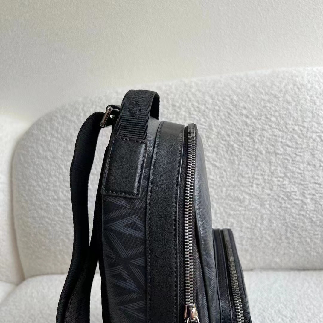 D10r Backpack