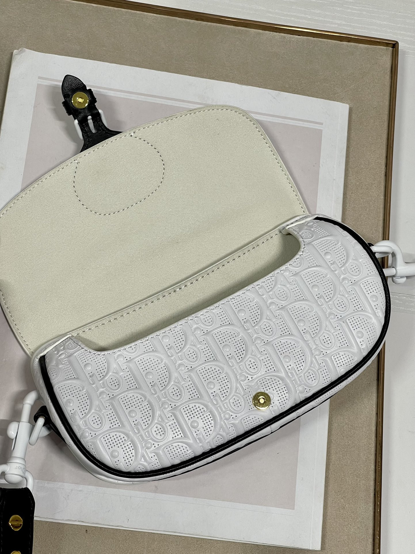 D10r Bobby East-west Bag