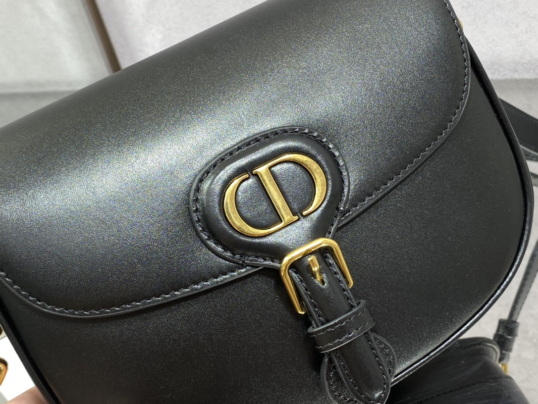 Medium D10r Bobby Bag