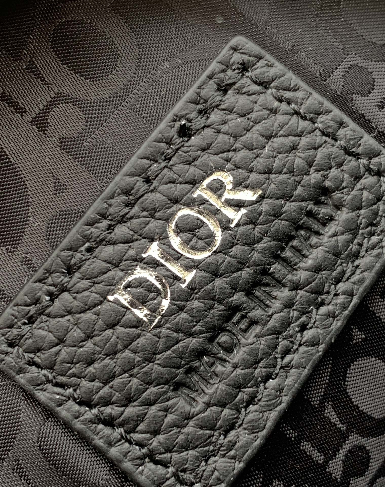 D10r World Tour Bag