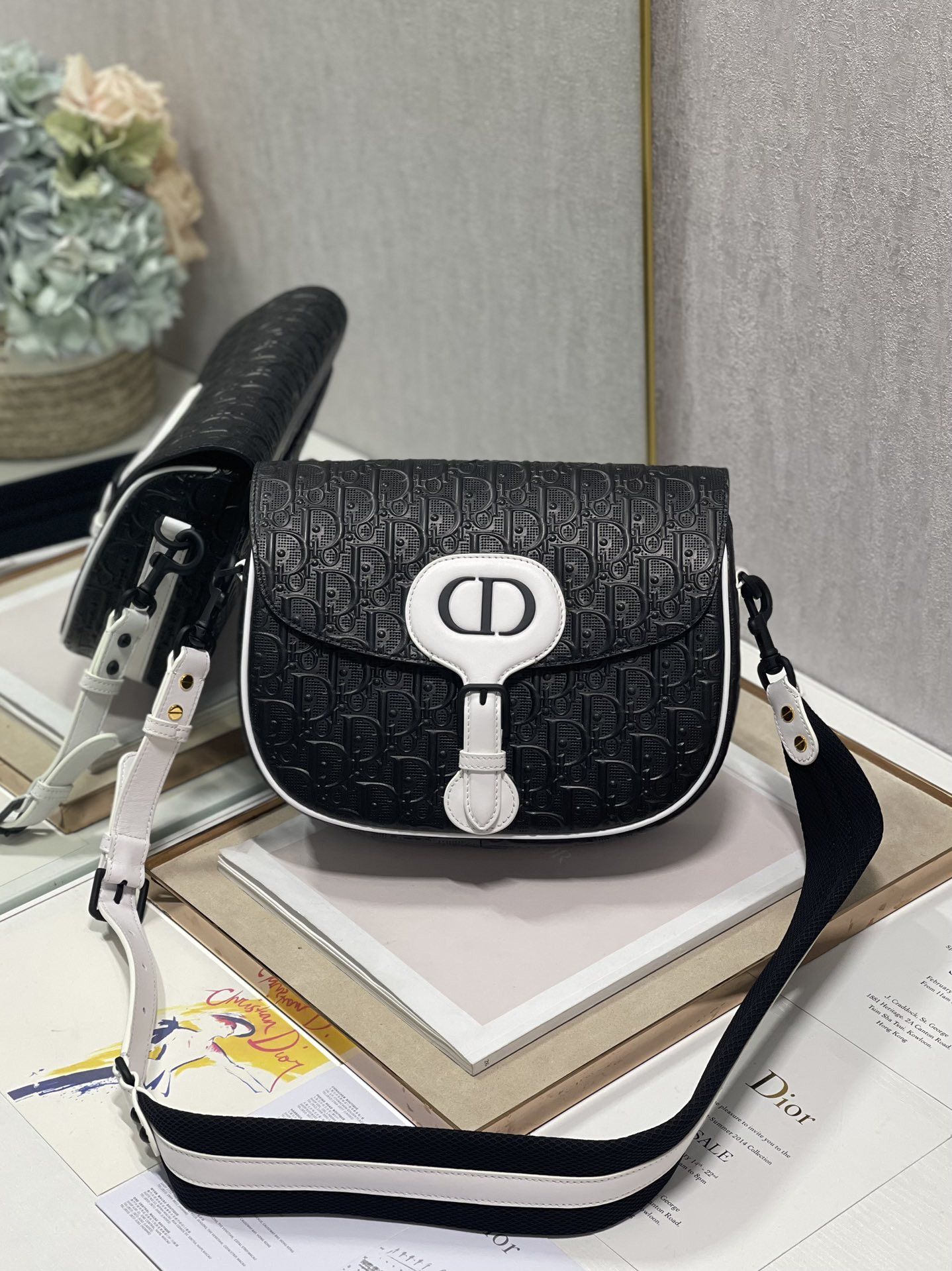 Large D10r Bobby Bag