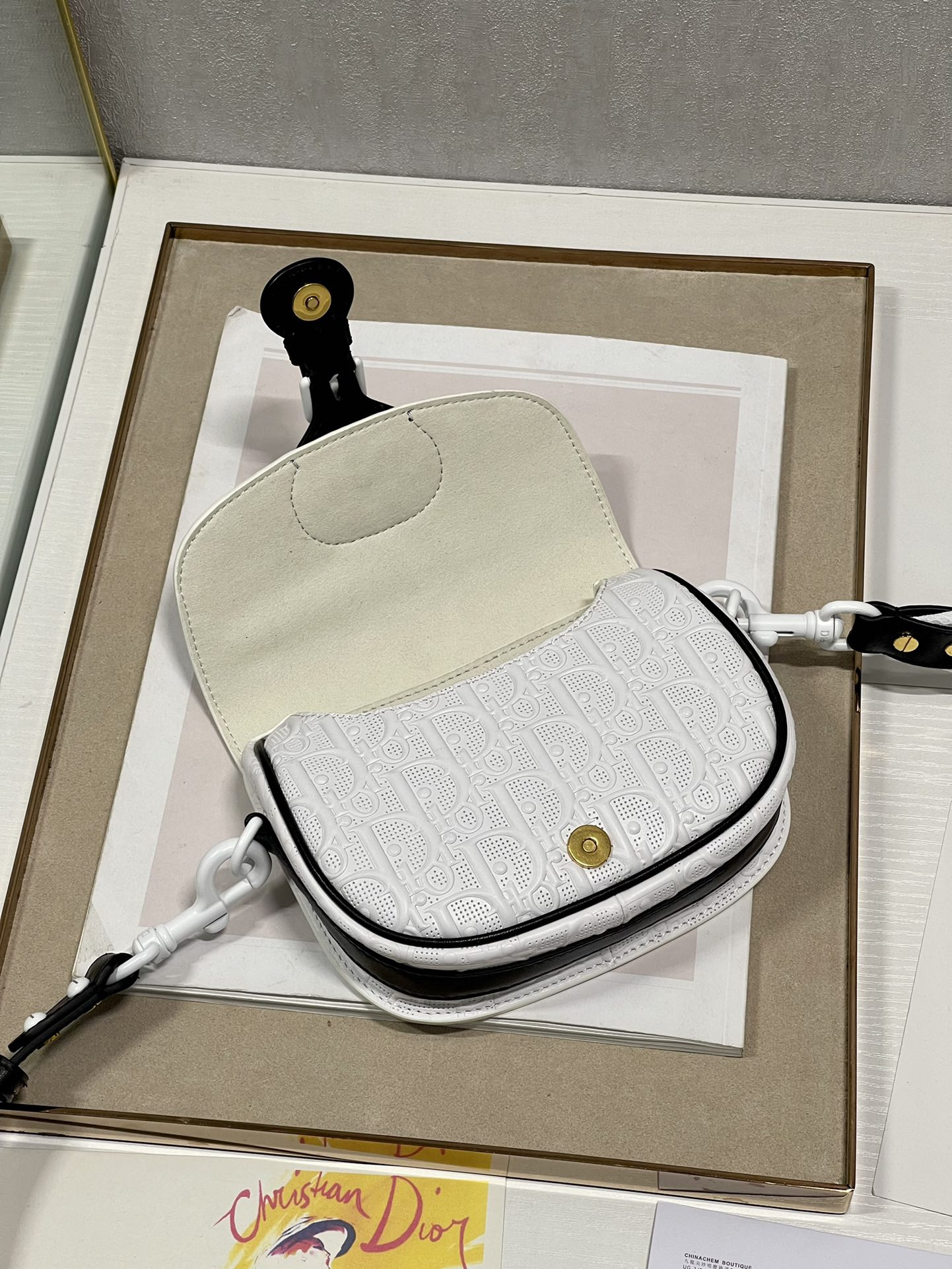 Small D10r Bobby Bag