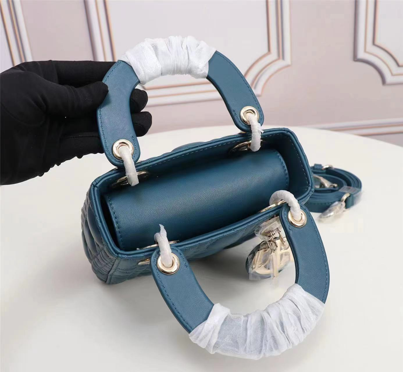 Lady D10r Micro Bag