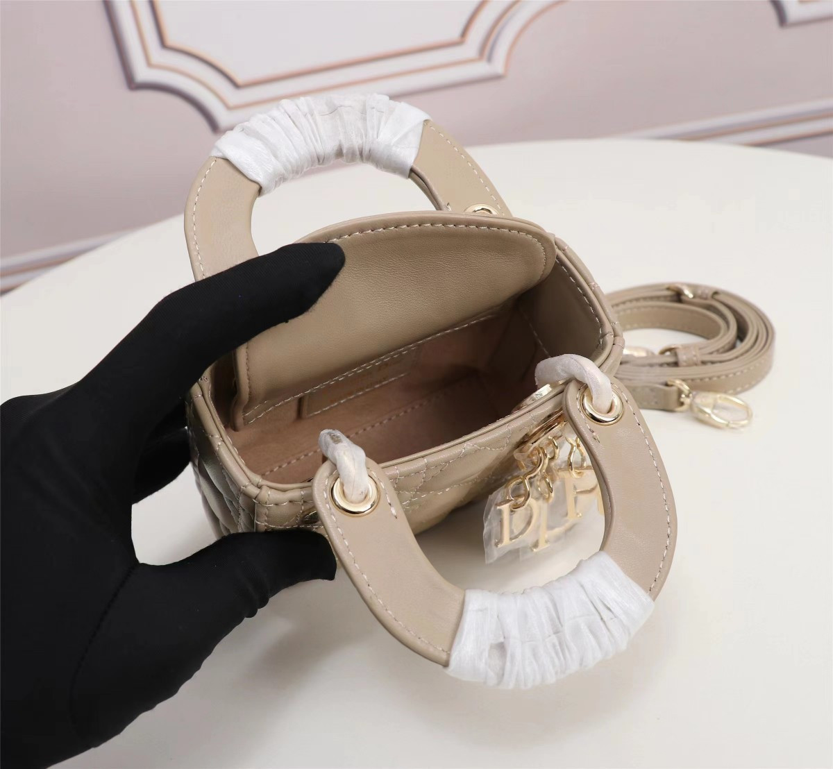 Lady D10r Micro Bag
