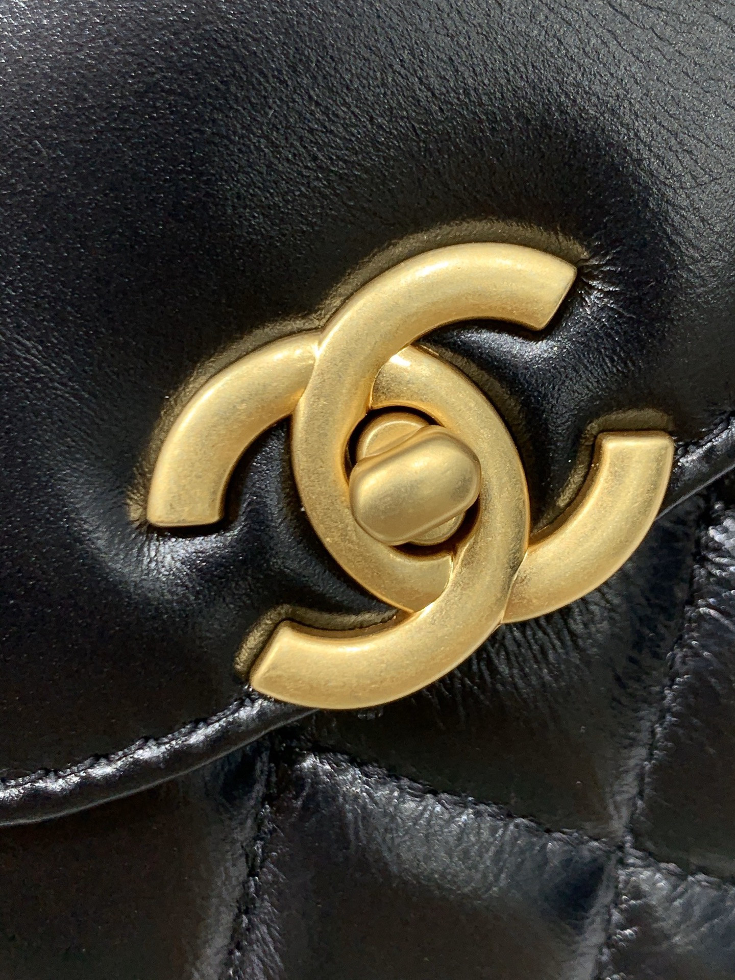 Ch**el Ohanel 23k Kelly Bag
