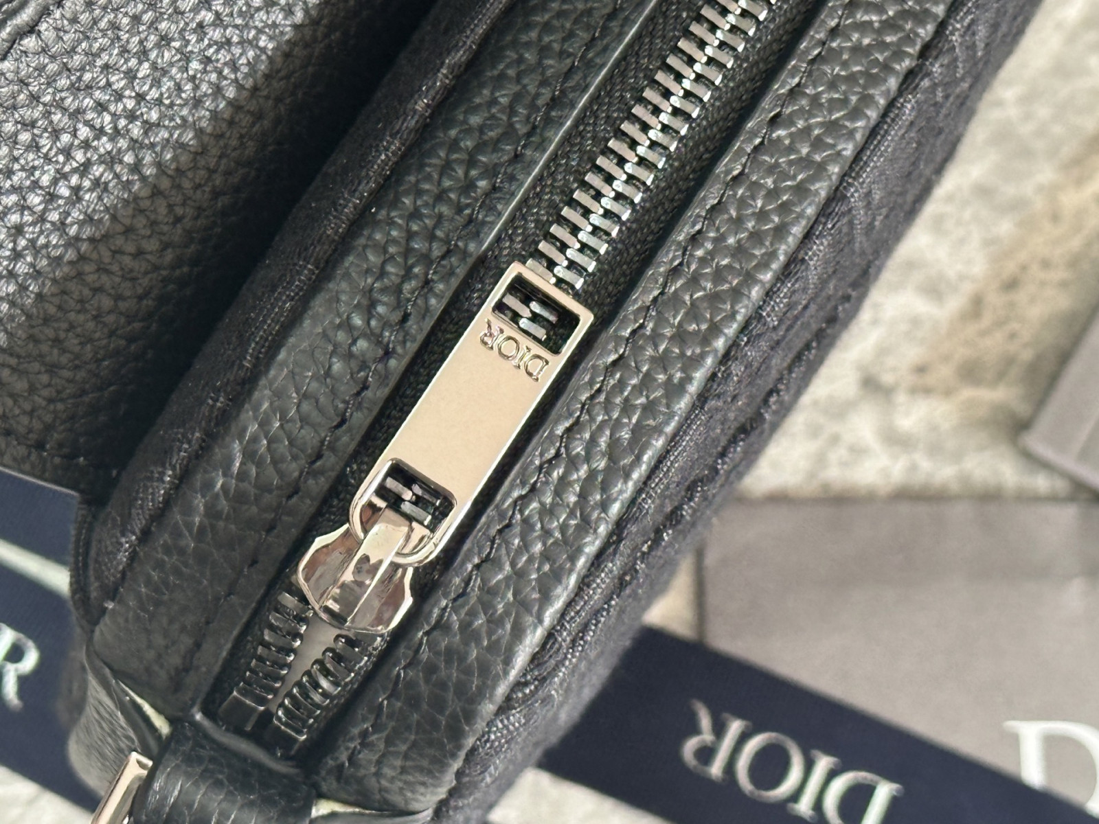D10r Saddle Bag