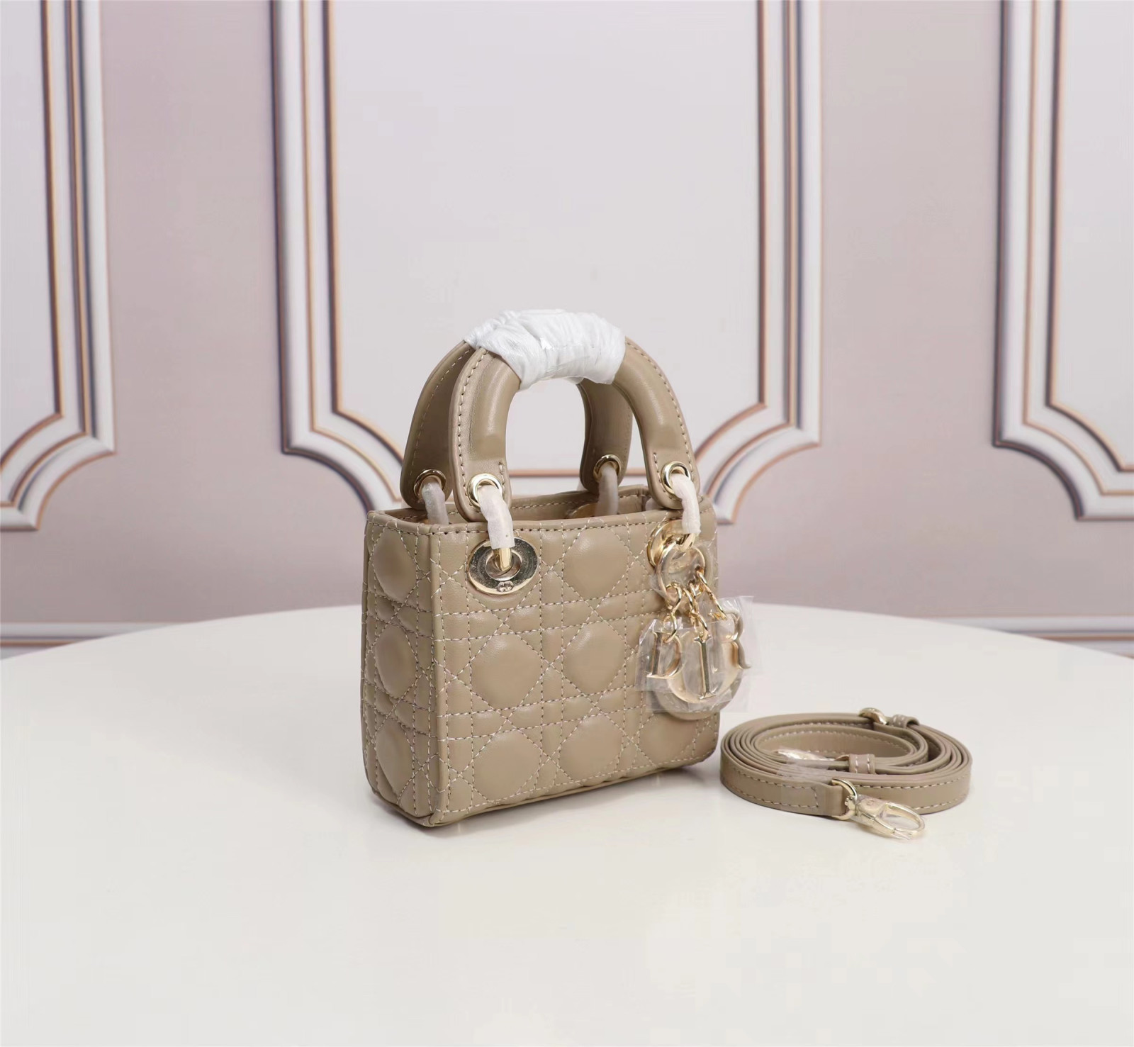 Lady D10r Micro Bag
