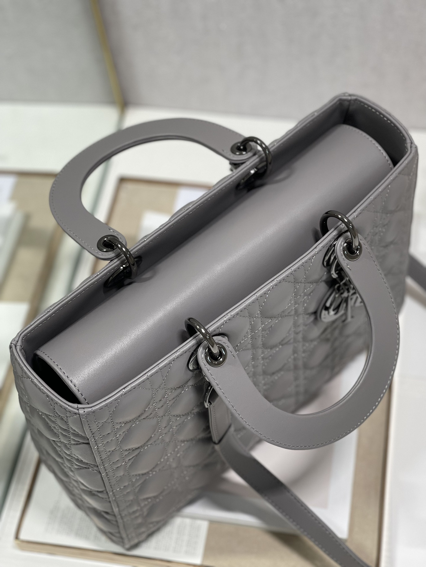 Large Lady D10r Bag