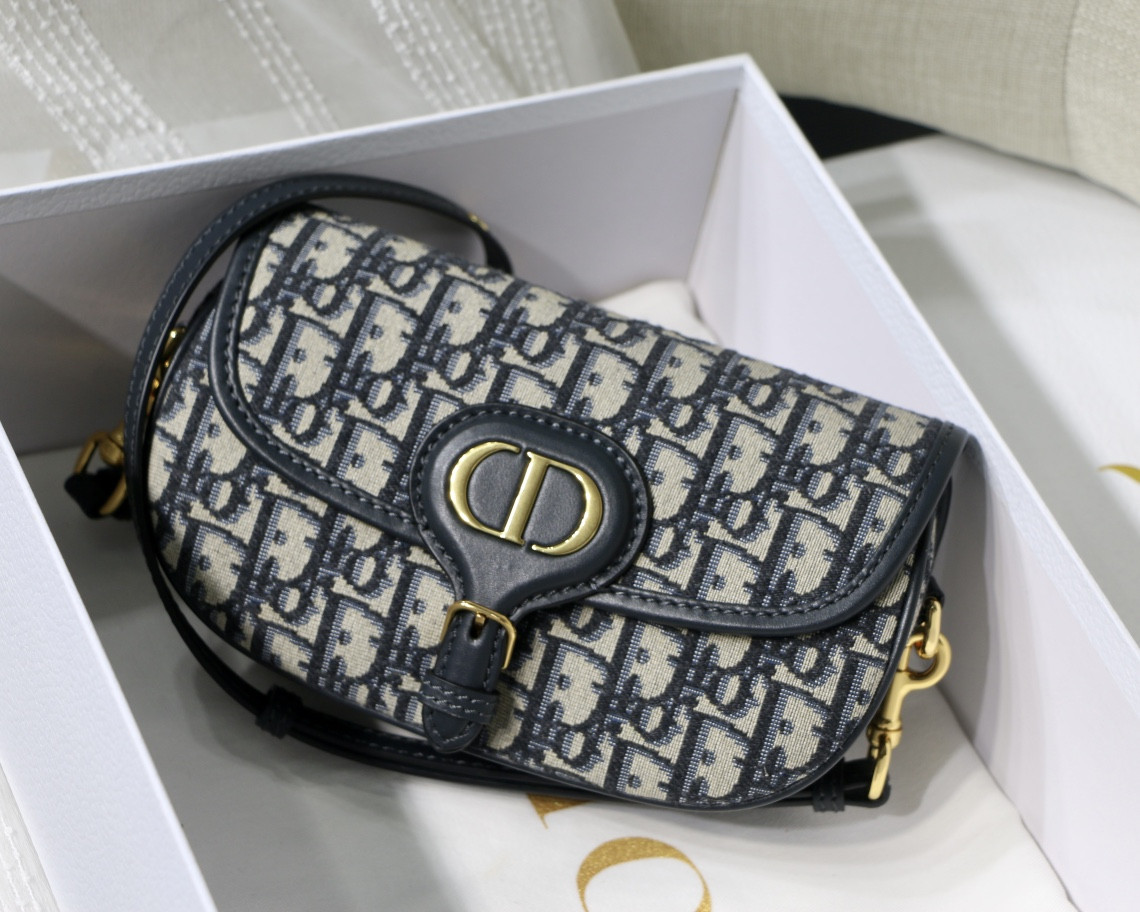D10r Bobby East-west Bag