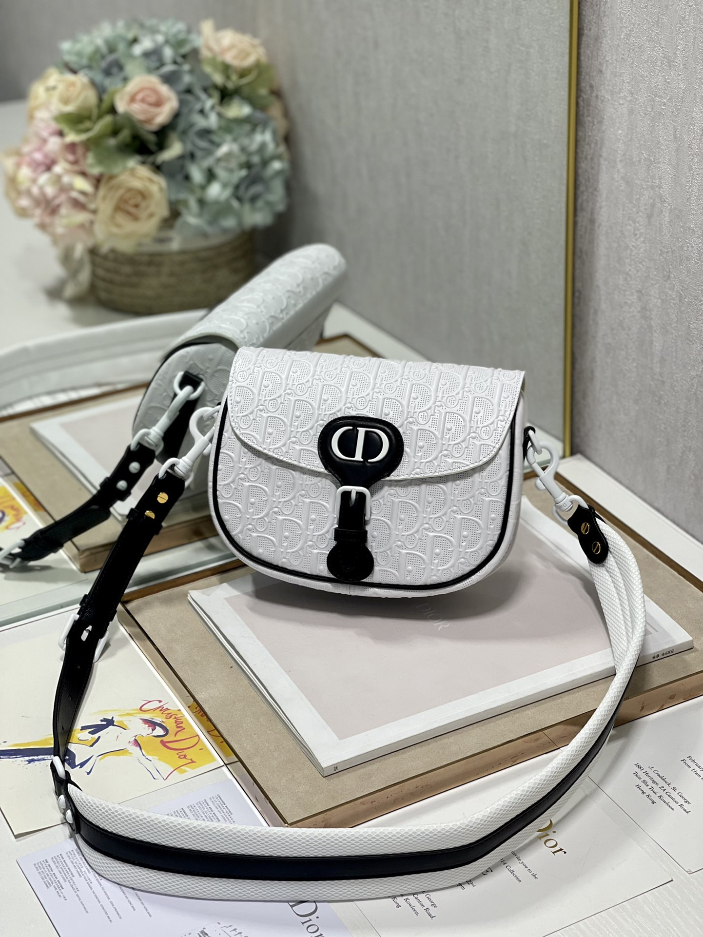 Medium D10r Bobby Bag