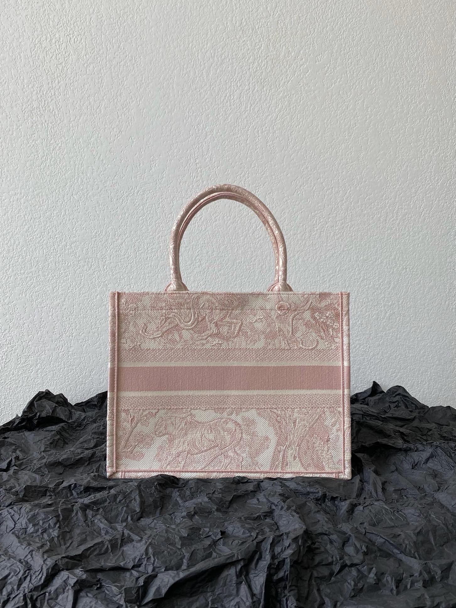 Medium D10r Book Tote