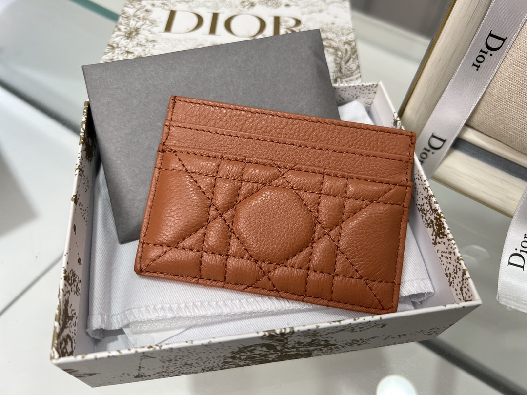 D10r Caro Five-slot Card Holder