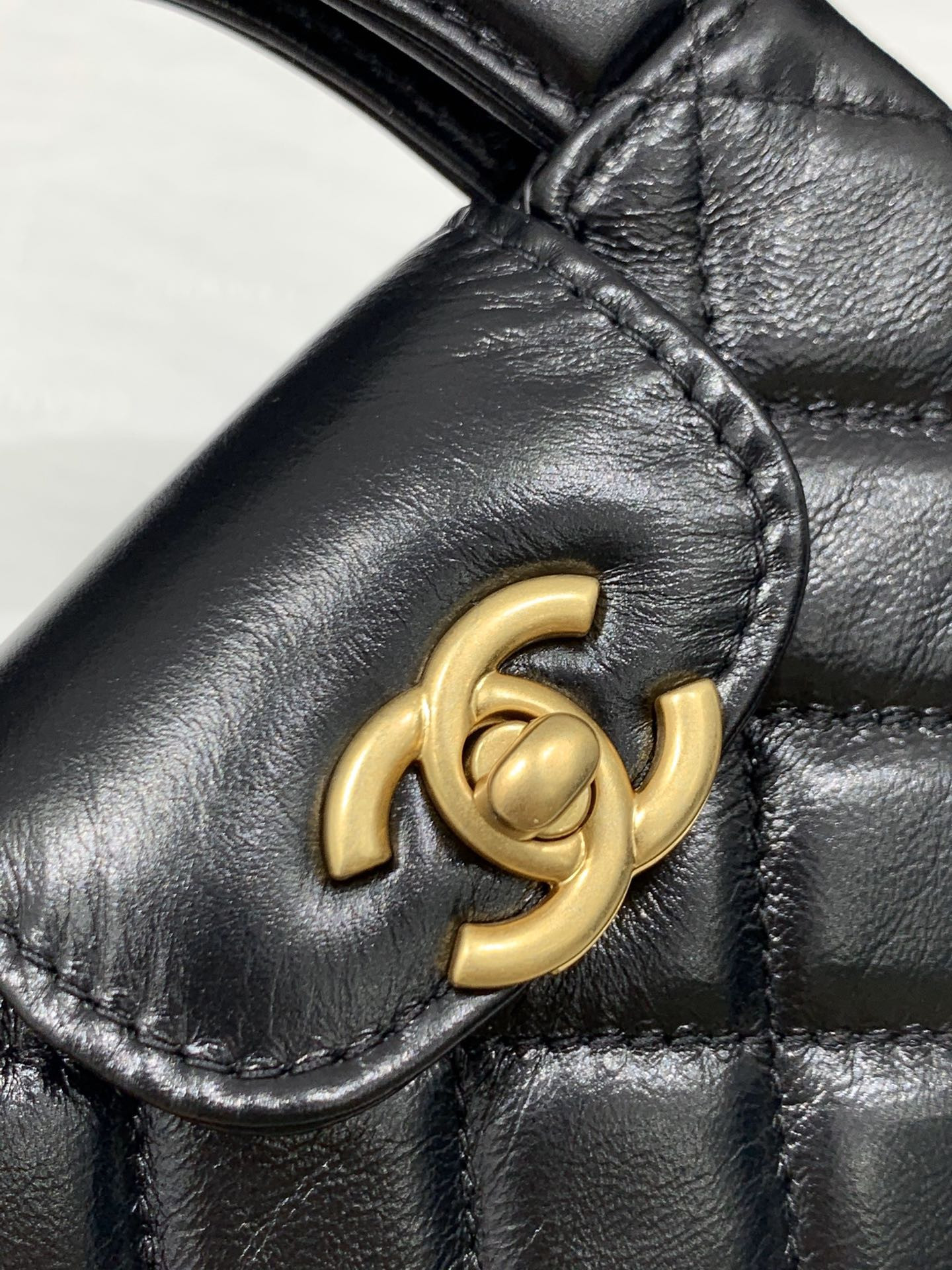 Ch**el Ohanel 23k Kelly Bag