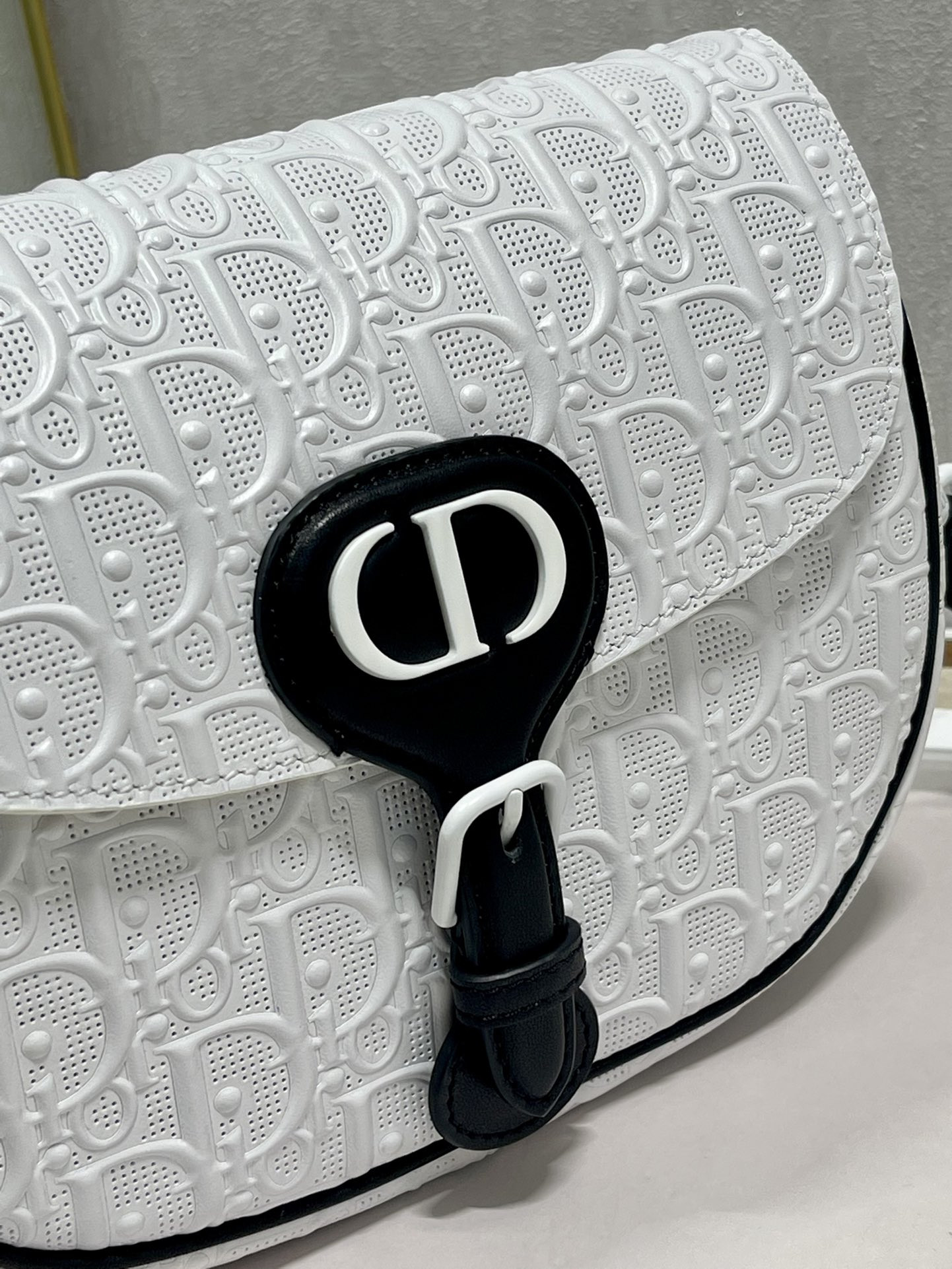 Medium D10r Bobby Bag