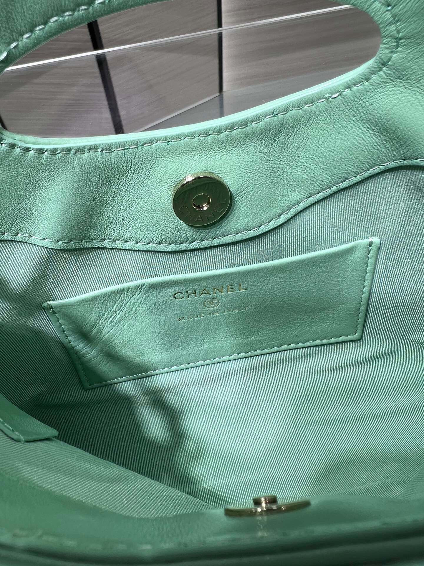 Ch**el 24s 31 Bag