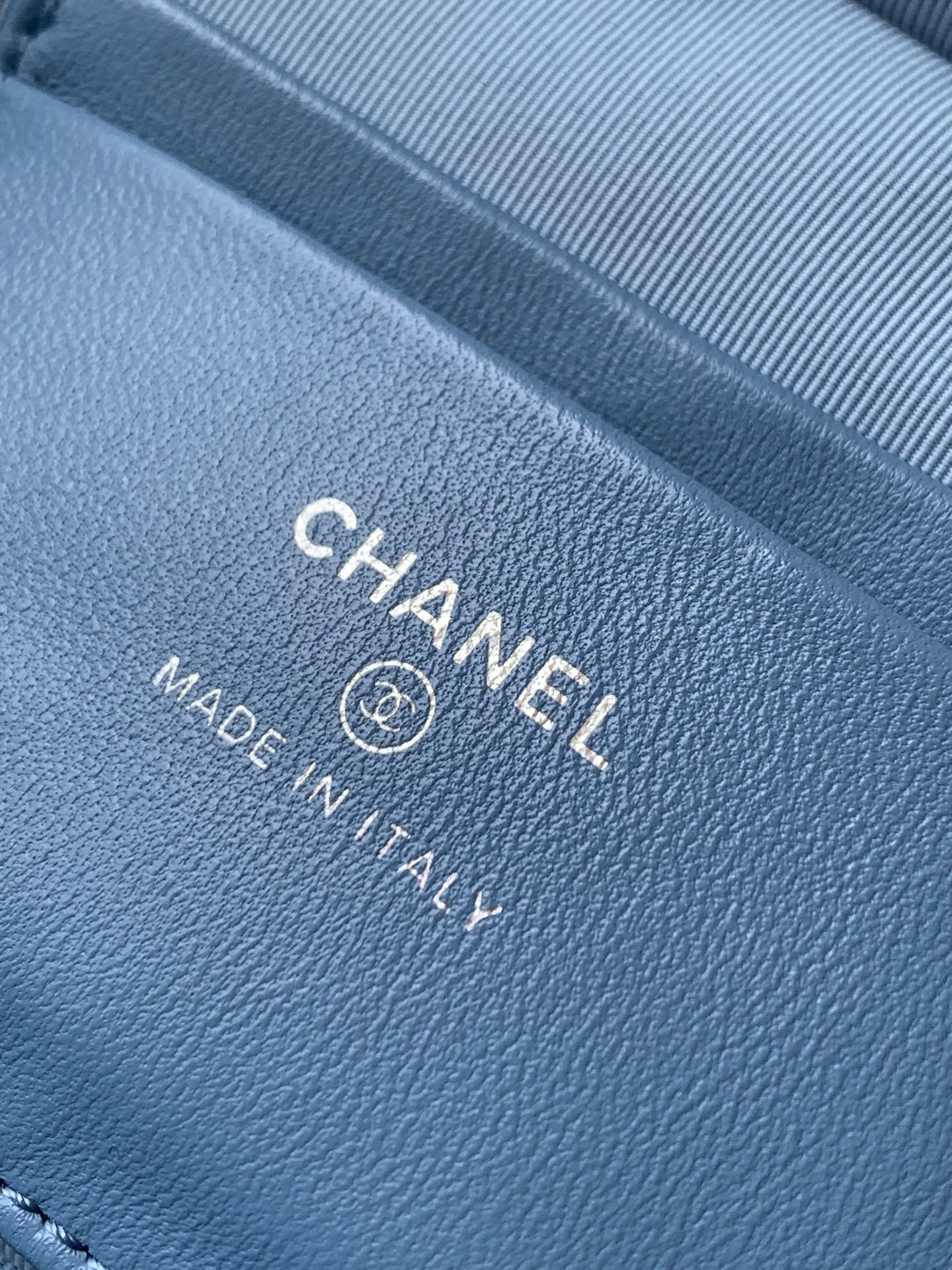 Ch**el 25c Lp Bag
