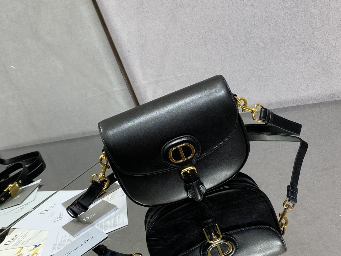 Medium D10r Bobby Bag