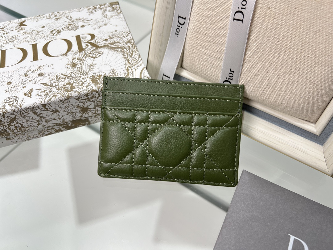 D10r Caro Five-slot Card Holder