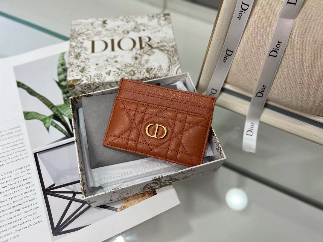 D10r Caro Five-slot Card Holder