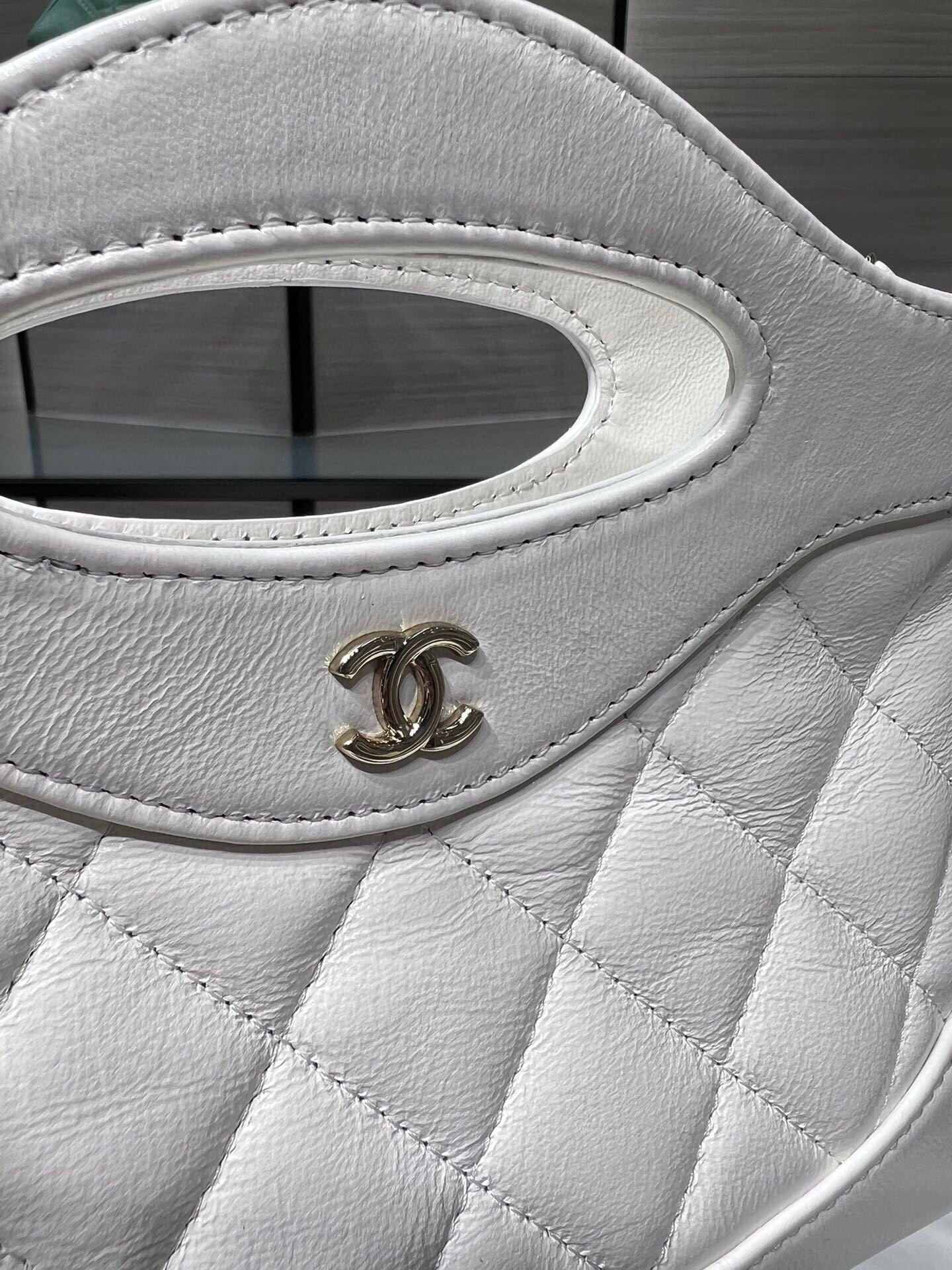 Ch**el 24s 31 Bag