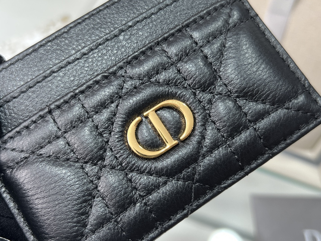 D10r Caro Five-slot Card Holder