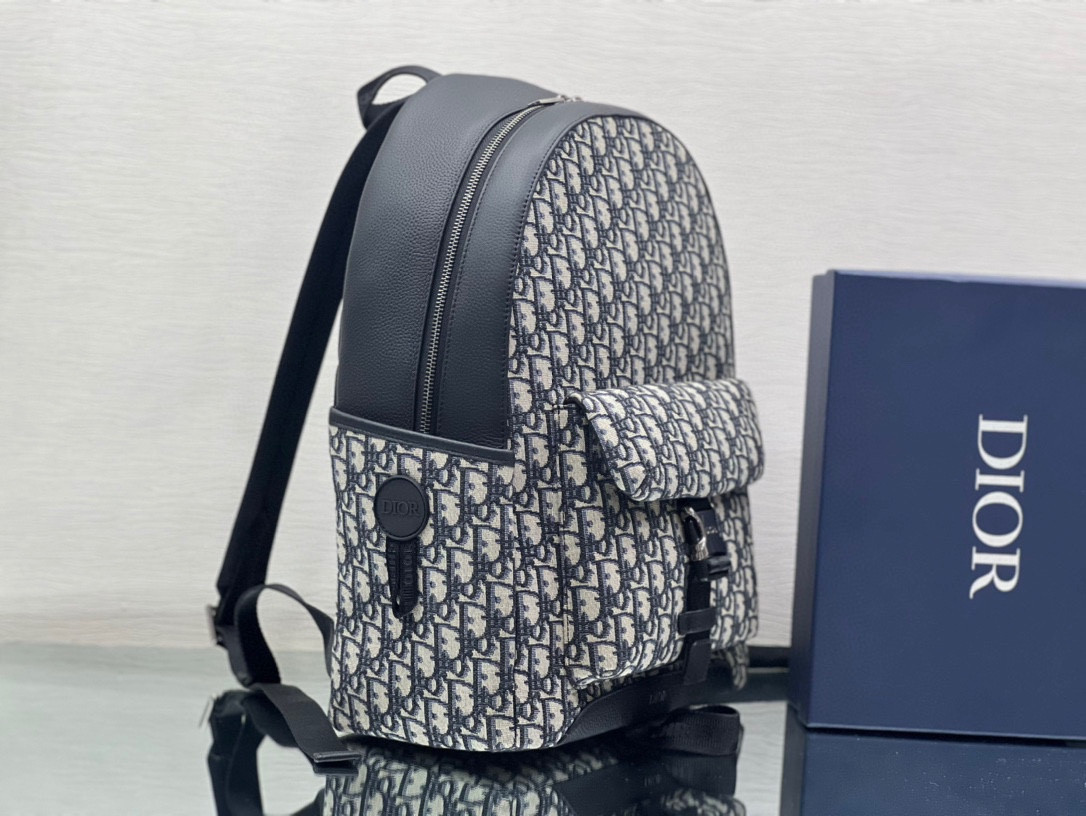 D10r Explorer Backpack