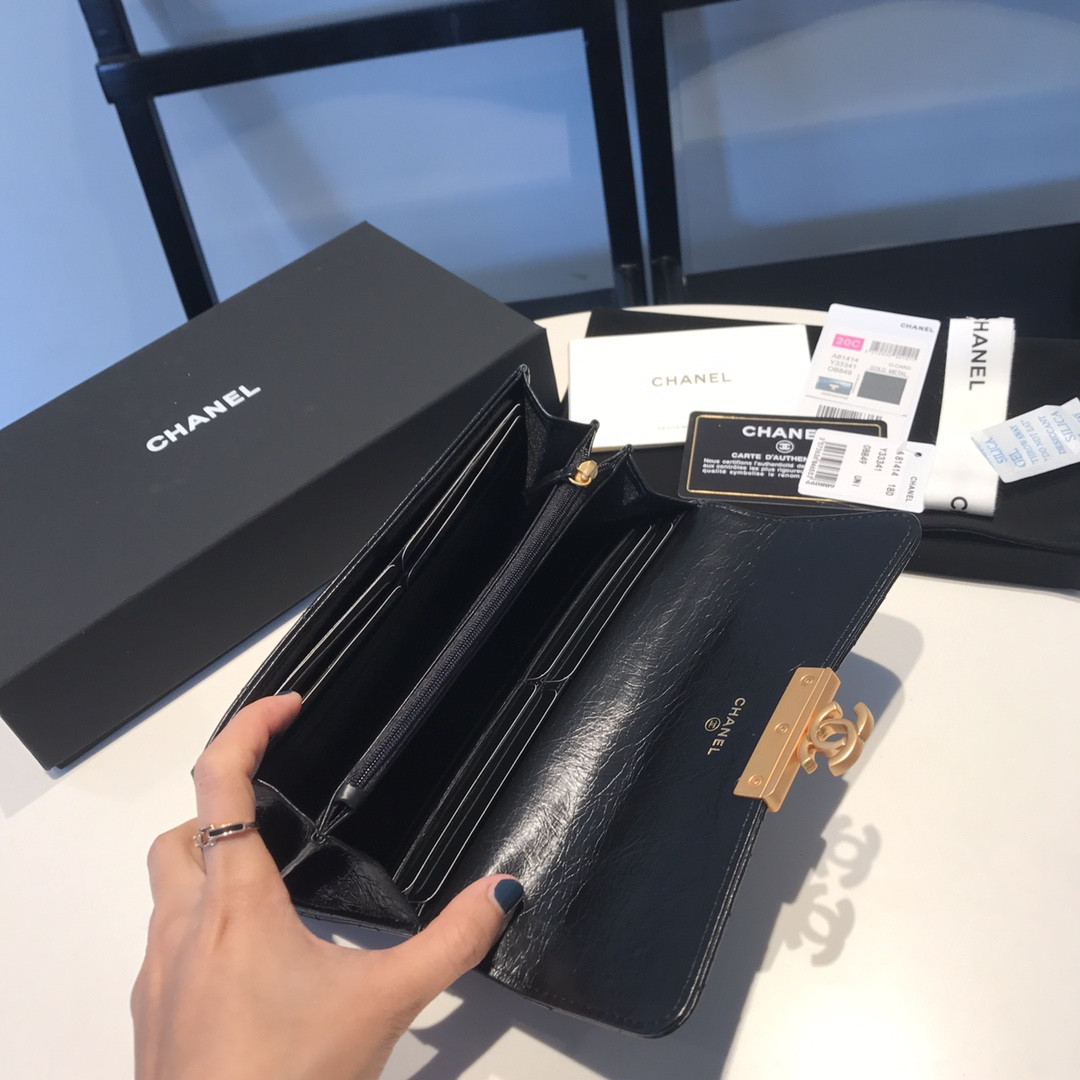 Chanle Flap Wallet